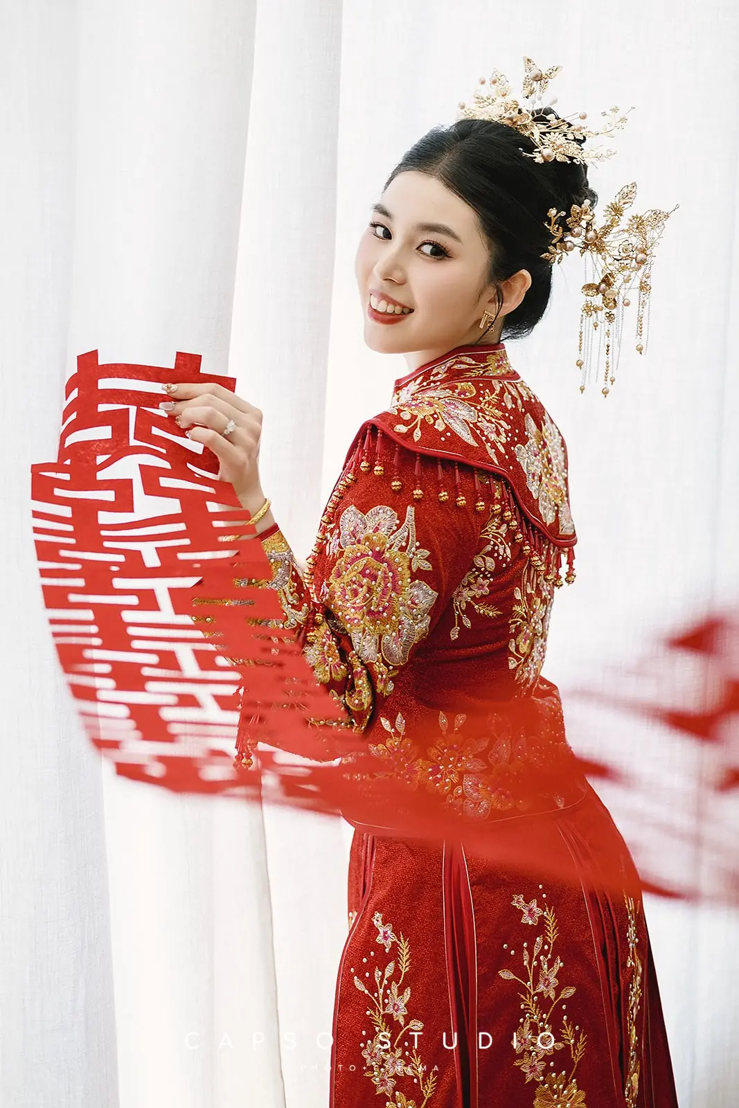 Modern Chinese bridal styling by Emily