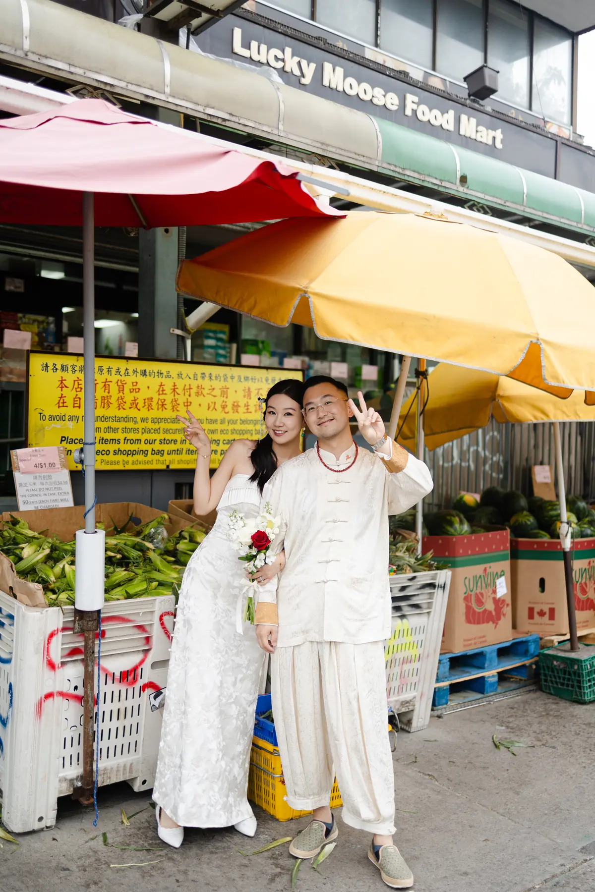 Modern Chinese wedding-day street portrait